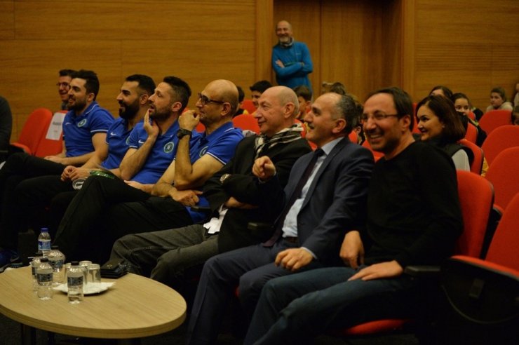 Efeler tecrübelerini aktardı