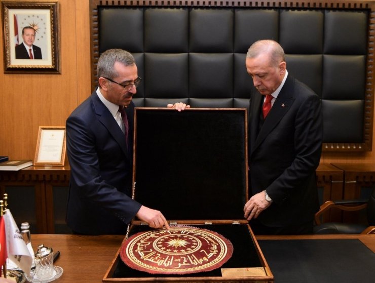 Cumhurbaşkanı Erdoğan, Kahramanmaraş Büyükşehir Belediyesini ziyaret etti