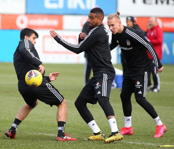 Beşiktaş’ta neşeli antrenman