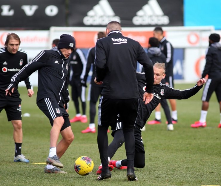 Beşiktaş’ta neşeli antrenman