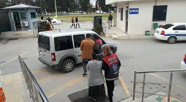 Bursa’da yatak odası hırsızları yakalandı