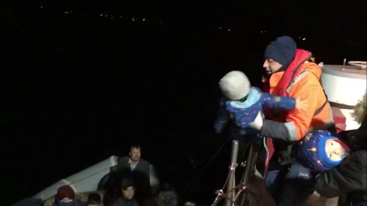 Çanakkale'de 51 düzensiz göçmen yakalandı