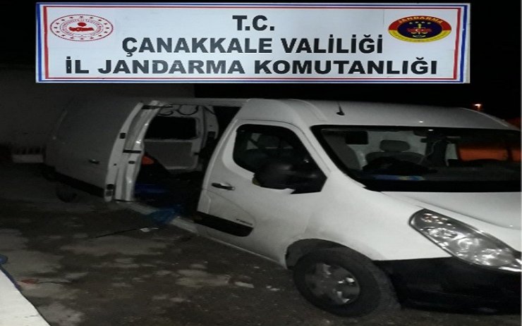 Çanakkale’de 80 düzensiz göçmen yakalandı