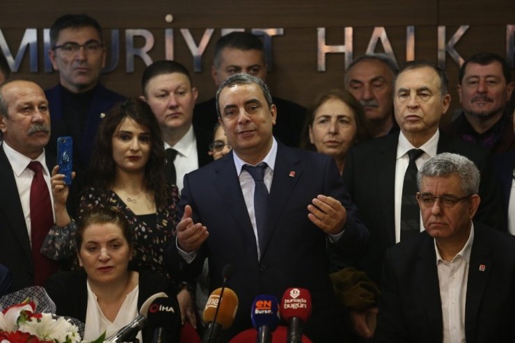 CHP Bursa İl Başkanı İsmet Karaca göreve başladı