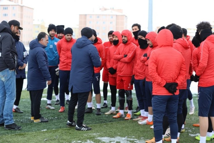 Nevşehir Belediyespor tam kadro çalıştı