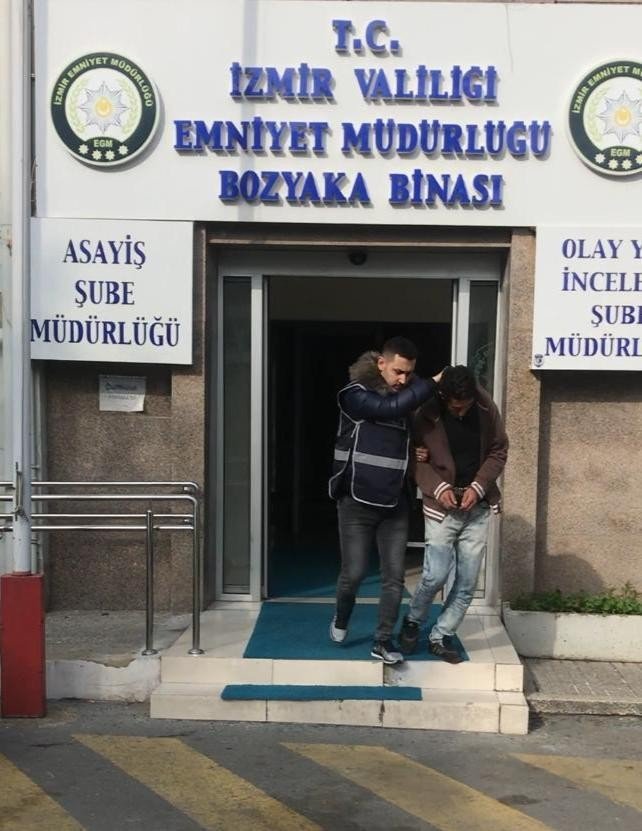 İzmir’de husumetlisini öldüren zanlı adliyede