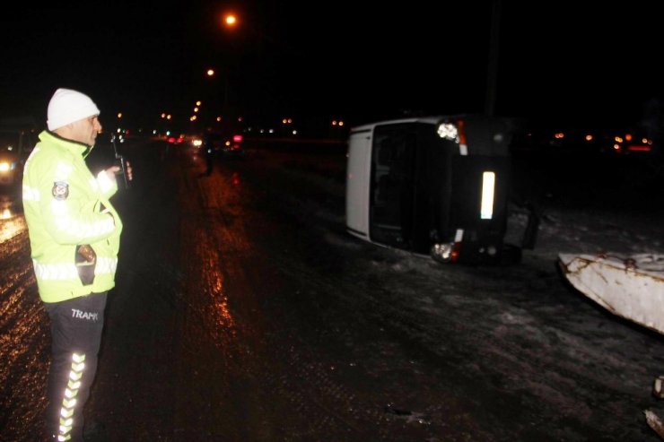Kayseri’de işçi servisleri çarpıştı: 17 yaralı