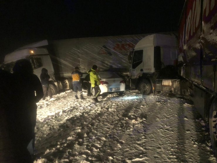 Kayseri’de zincirleme kaza: 1 yaralı