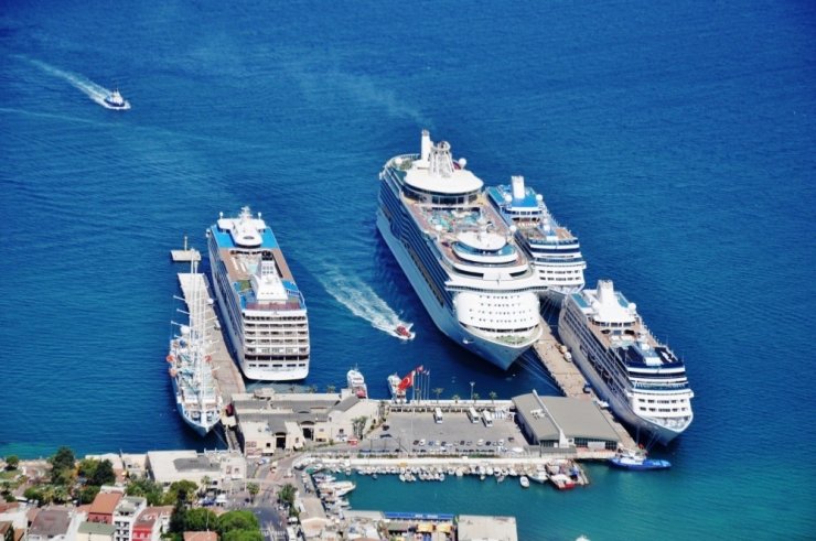 Coronavirüs Kuşadası’na kruvaziyer seferlerini artırdı