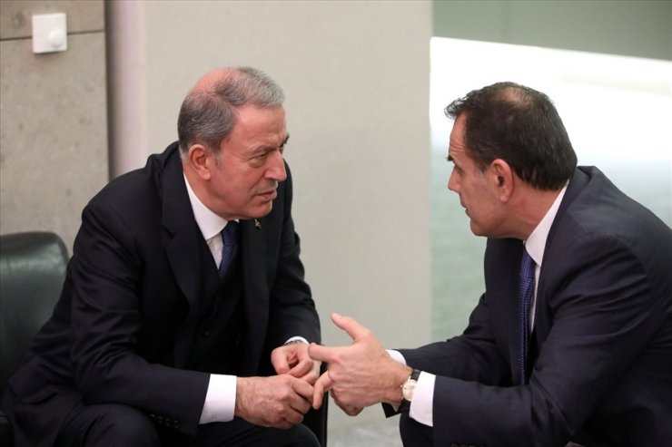 Bakan Akar, Yunanistan Savunma Bakanı Panagiotopoulos ile görüştü