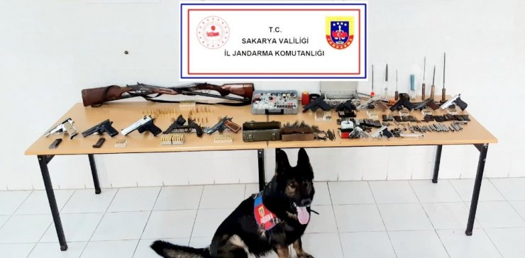 Sakarya’da silah ve mühimmat operasyonu: 3 gözaltı