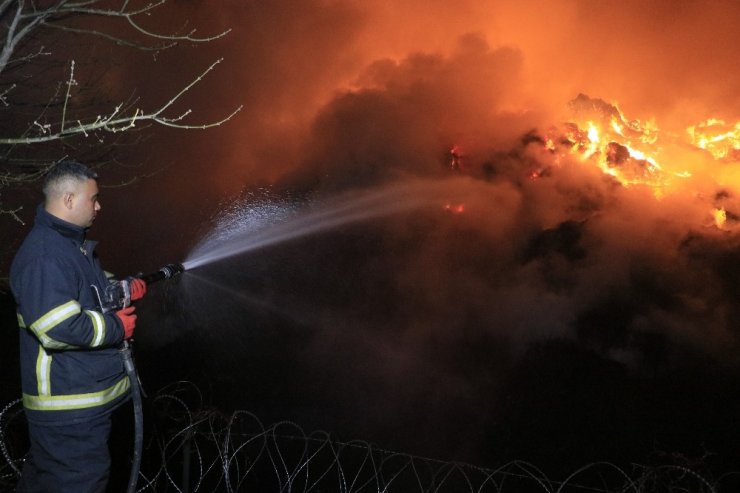 Adana’daki fabrika yangını 18 saattir devam ediyor