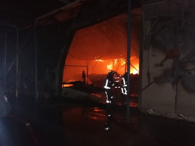 Akyurt’ta fabrika yangını