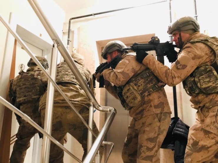 Bitlis’te PKK/KCK operasyonunda 4 şüpheli gözaltına alındı