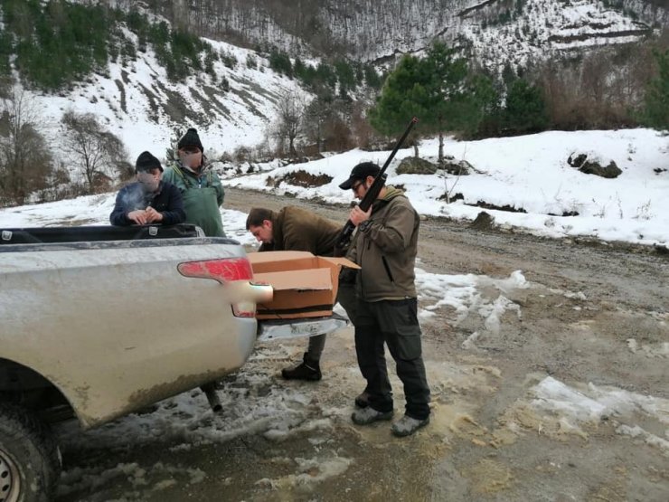 Bolu’da kaçak avlanan 3 kişiye 5 bin TL ceza kesildi