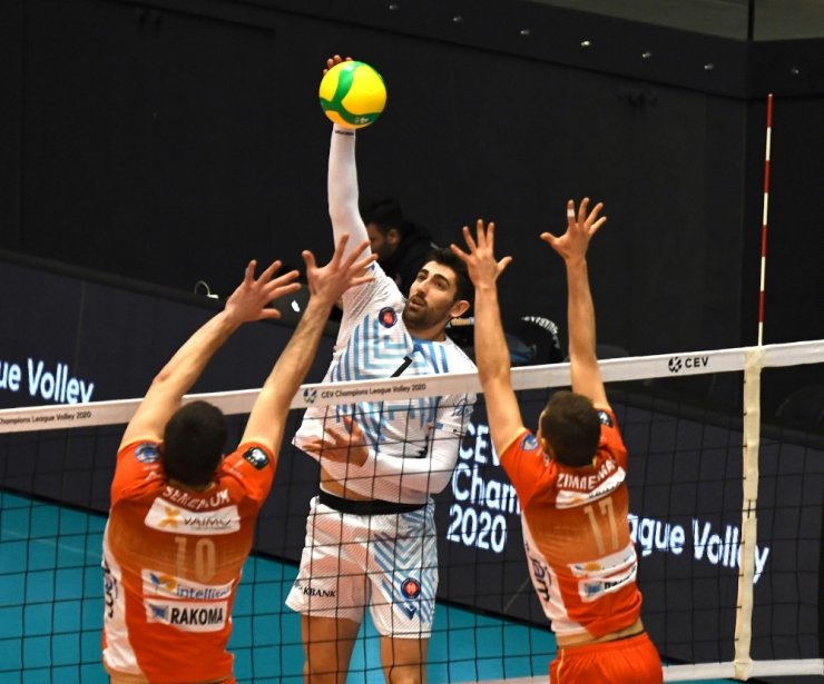 CEV Erkekler Şampiyonlar Ligi: Greenyard Maaseik: 3 - Halkbank Ankara: 1