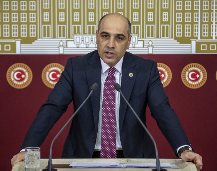 CHP'li Şahin: "Okullarda öğle yemeği ve içme suyu verilsin"