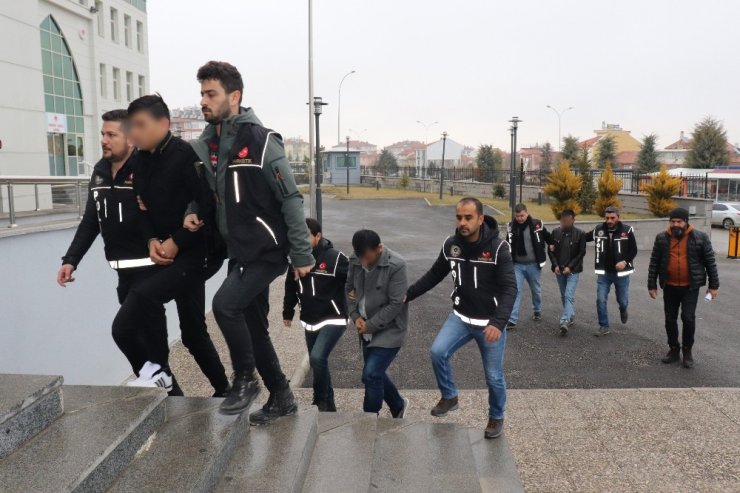 Karaman’da uyuşturucuyla yakalanan 3 kişi gözaltına alındı