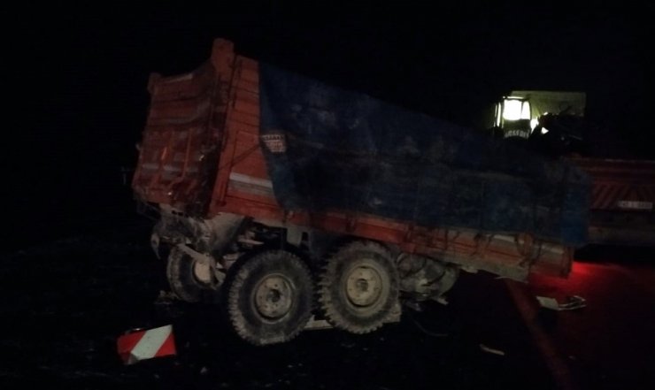 Konya’da tır ile traktör çarpıştı: 1 ölü, 2 yaralı