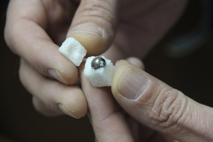 Samsun'da küp şekerden çıkan demir bilye şaşırttı