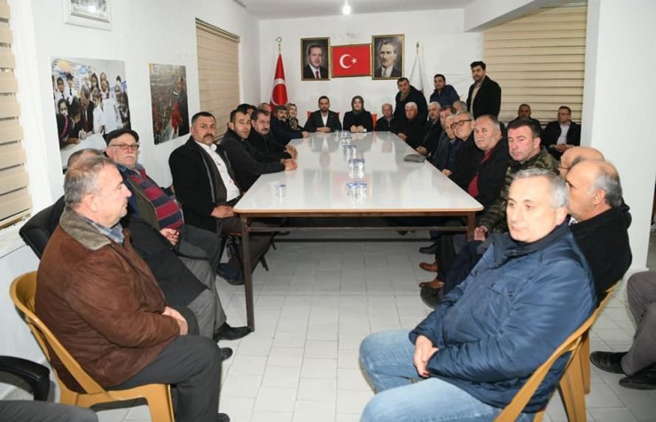 Lapseki AK Parti İlçe Teşkilatı delegelerle buluştu