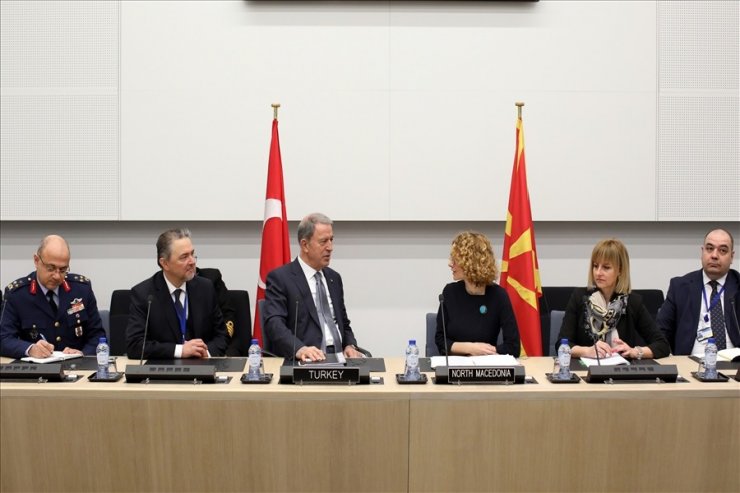 Bakan Akar, Kuzey Makedonya Savunma Bakanı Sekerinska ile görüştü