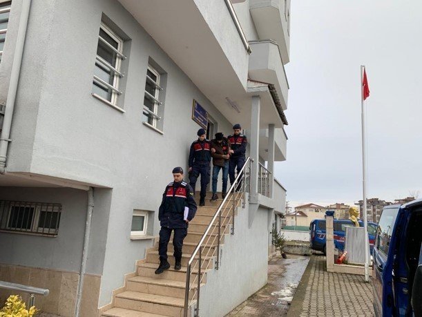 Ordu’da kendilerini jandarma olarak tanıtan dolandırıcılar yakalandı