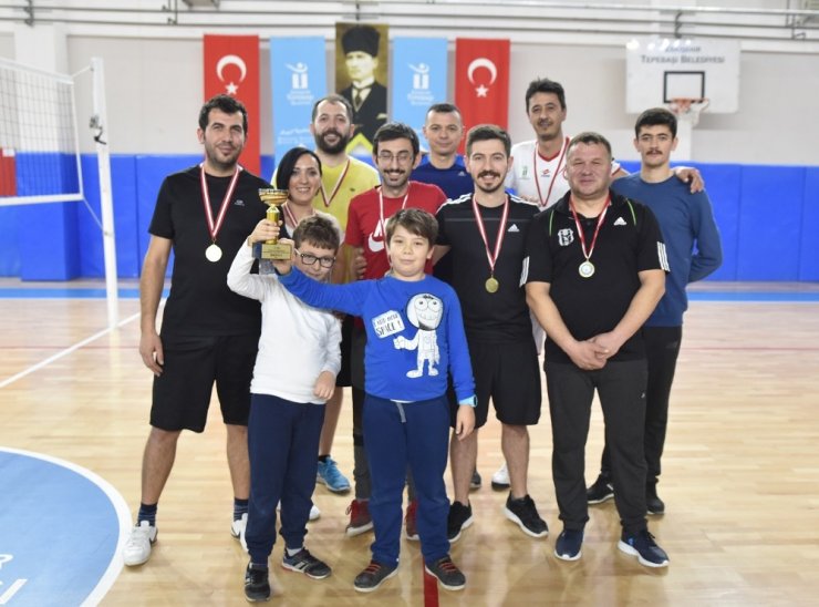 Tepebaşı Belediyesi’nin ’Müdürlükler Arası Voleybol Turnuvası’ sona erdi