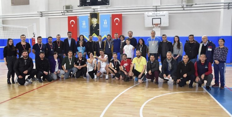 Tepebaşı Belediyesi’nin ’Müdürlükler Arası Voleybol Turnuvası’ sona erdi