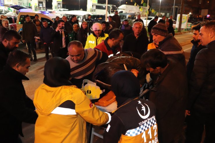 Zonguldak'ta otomobilin çarptığı anne ve kızı yaralandı