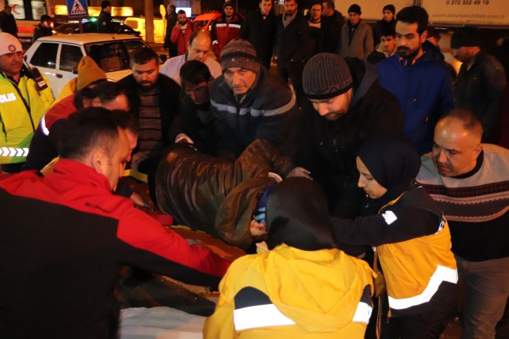 Zonguldak'ta otomobilin çarptığı anne ve kızı yaralandı