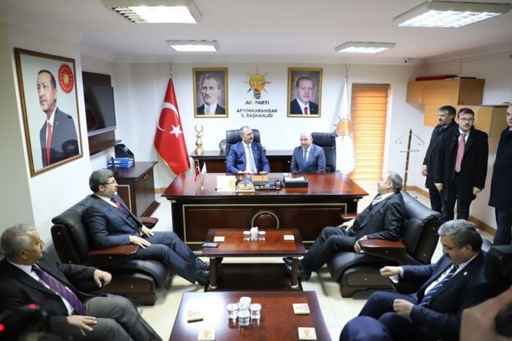 Bakan Gül: “Milletin derdini unutur, kendi derdimize düşersek kaybederiz"