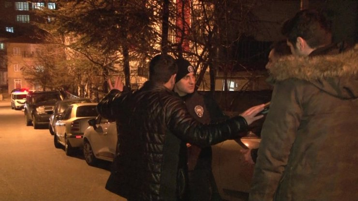 Ankara’da birlikte alkol aldığı arkadaşını bıçakladı