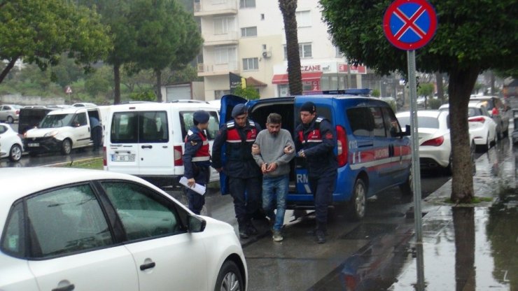 Cezaevi firarisi kimlik kontrolünde yakalandı