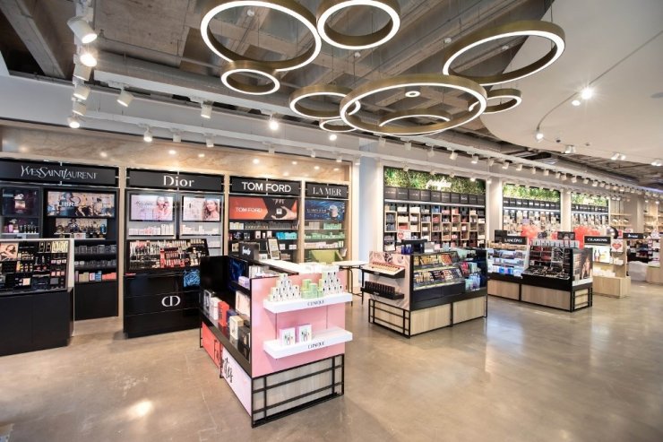 Boyner, İstiklal Caddesi’nde 5 katlı yeni mağazasını açtı