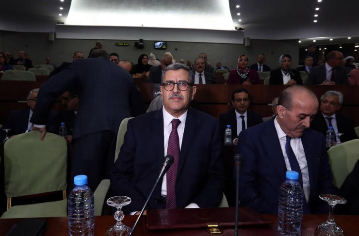 Cezayir milletvekilleri yeni hükümet planını onayladı