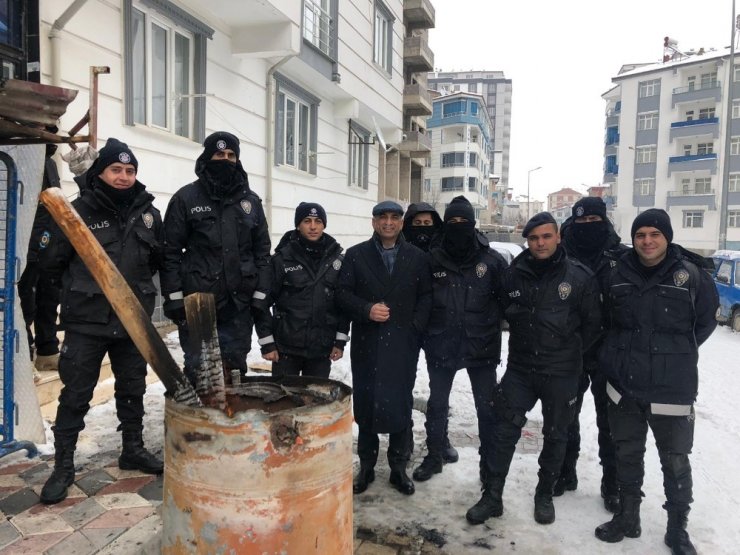 Milletvekili Erol:"Polislerimiz canı gönülden emek veriyor"
