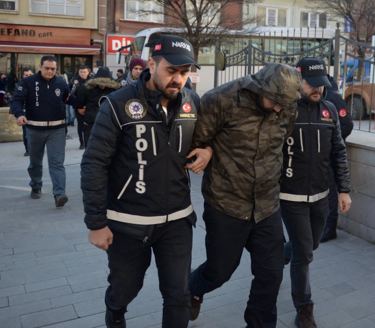 Eskişehir merkezli uyuşturucu operasyonunda 11 şüpheli yakalandı