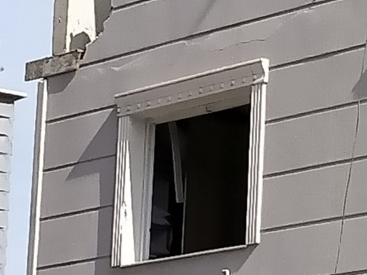 Erzin’de doğal gaz patlaması: 1 yaralı