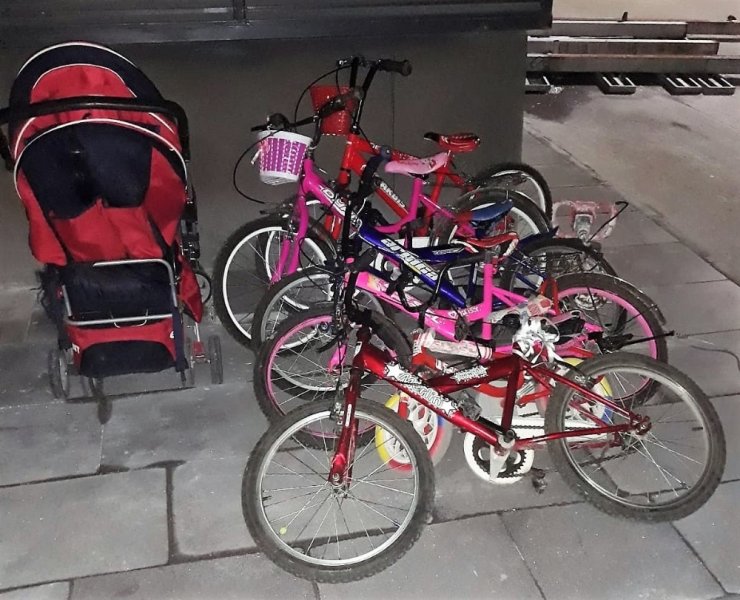 Bisiklet ve bebek arabaları çalan hırsız tutuklandı