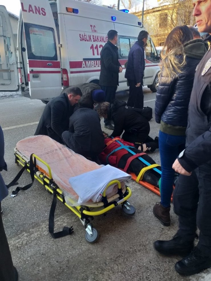 Kastamonu’da yolcu minibüsünün çarptığı yaya yaralandı