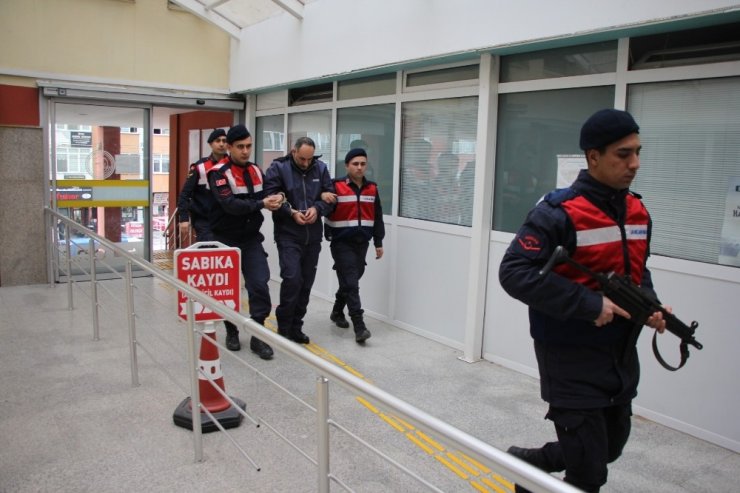 Otoyol şantiyesinden akaryakıt çalan şahıs film gibi operasyonla yakalandı