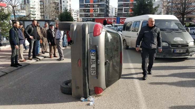 Samsun’da otomobil devrildi: 1 yaralı