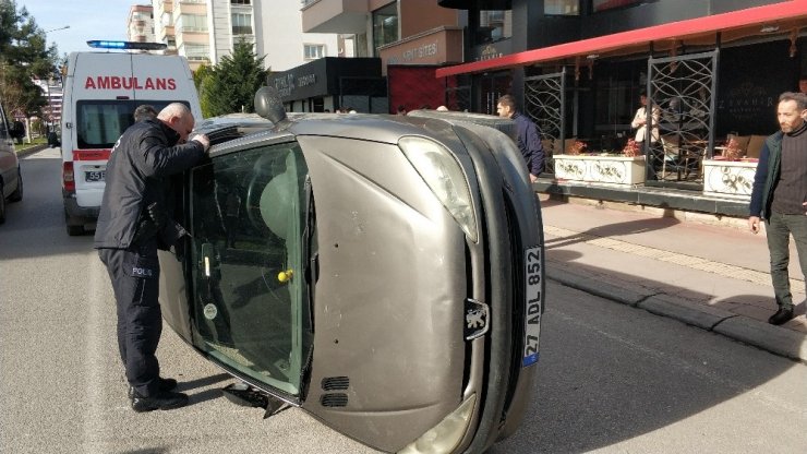 Samsun’da otomobil devrildi: 1 yaralı