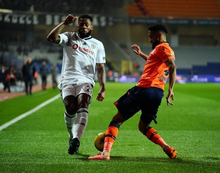 Süper Lig: Medipol Başakşehir: 0 - Beşiktaş: 0 (İlk yarı)