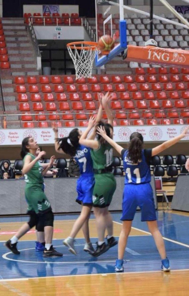 SANKO Okullarının basketbol başarısı
