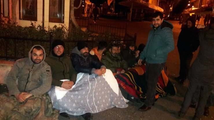 İBB’nin fayton kararı faytoncu esnafını ikiye böldü