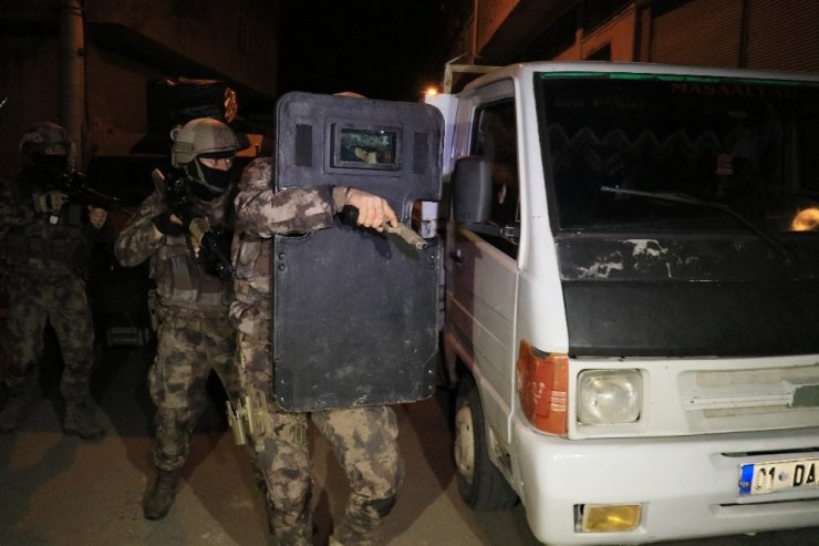 Adana’da sosyal medyada terör operasyonu: 11 gözaltı kararı