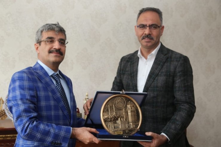 Bakan Yardımcısı Bağlı, Başkan Kuş’u ziyaret etti