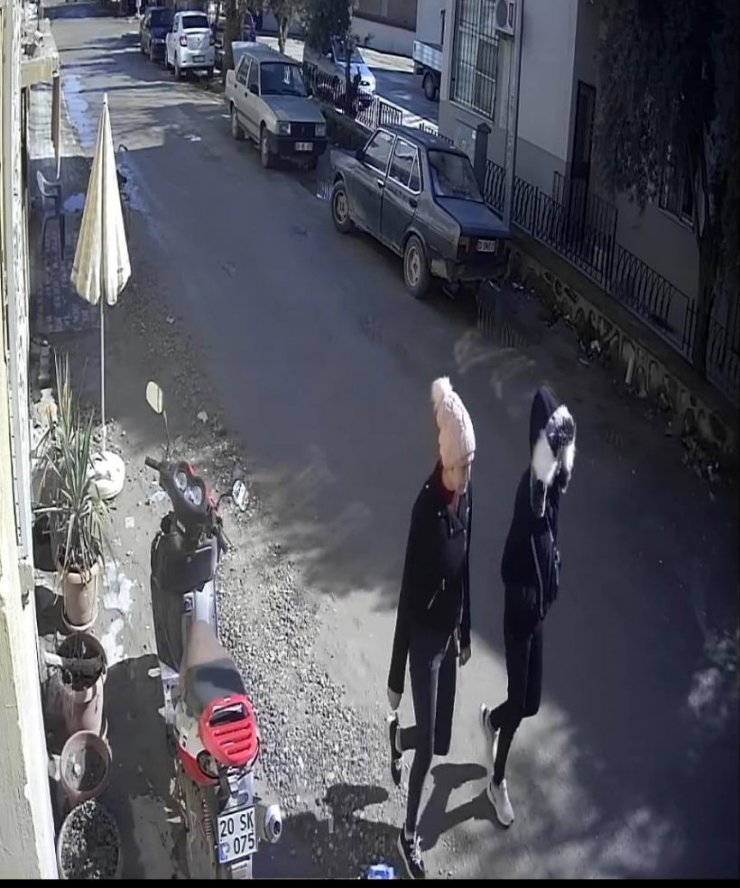 Manisa’da hırsızlık yaptılar, Denizli’de yakalandılar